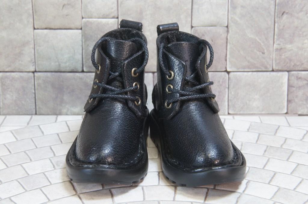 本革：ドールシューズ／ショートブーツ／ブラック／オビツ30ジャストフィット／ブロックパターン靴底 | 3枚目