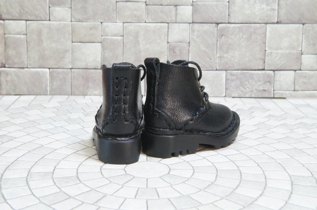 本革：ドールシューズ／ショートブーツ／ブラック／オビツ30ジャストフィット／ブロックパターン靴底 | 7枚目