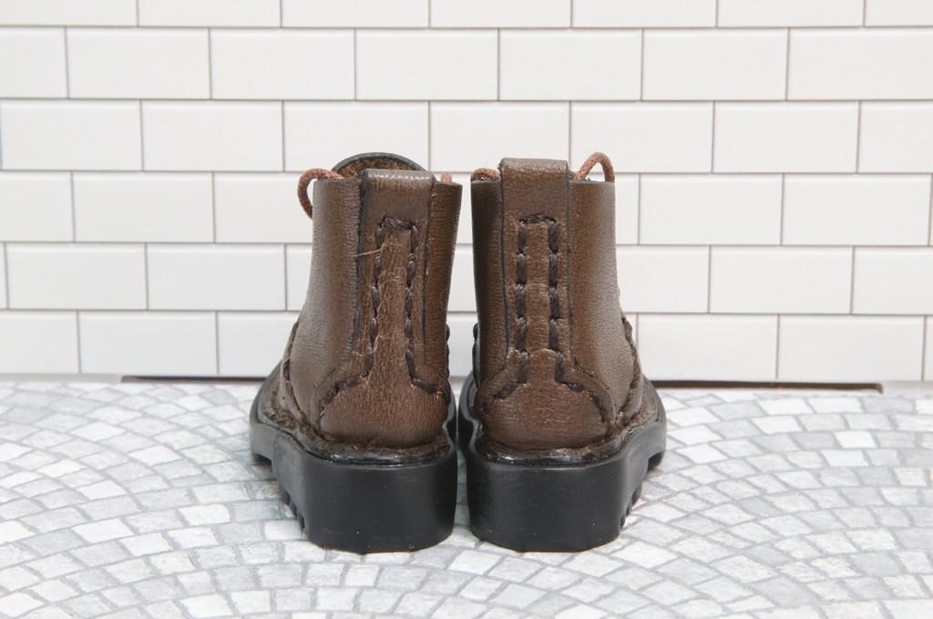 本革：ドールシューズ／ショートブーツ／ブラウン／オビツ30ジャストフィット／ブロックパターン靴底 | 4枚目