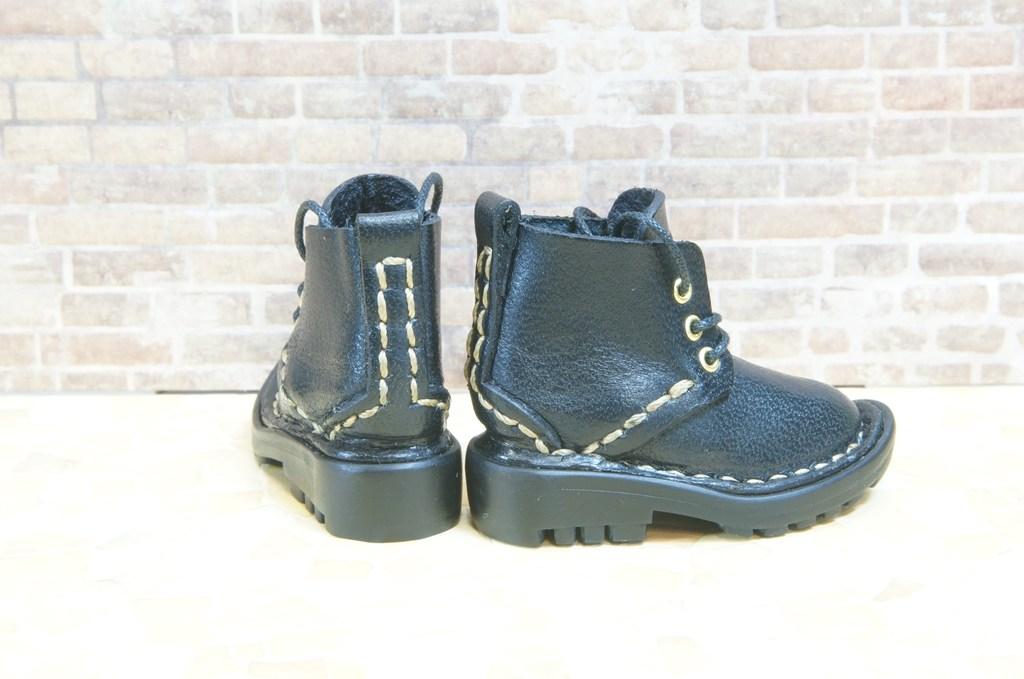 本革：ドールシューズ／ショートブーツ／ブラック／オビツ30ジャストフィット／ブロックパターン靴底 | 5枚目