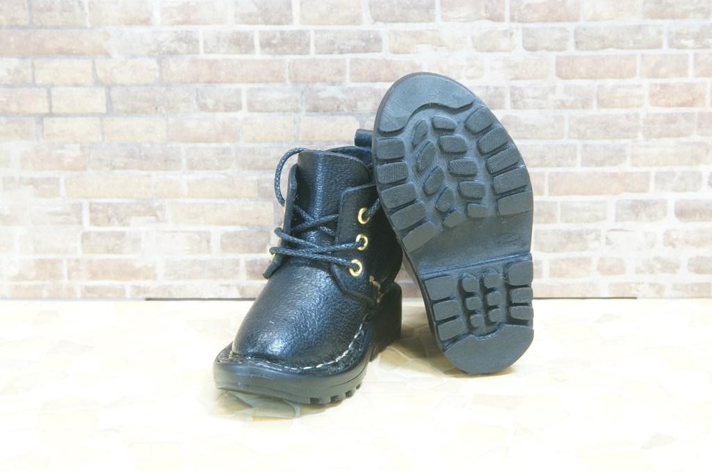 本革：ドールシューズ／ショートブーツ／ブラック／オビツ30ジャストフィット／ブロックパターン靴底 | 9枚目