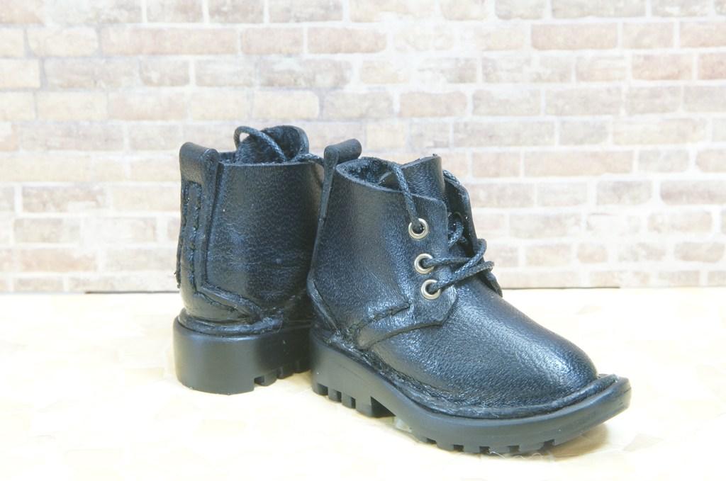 本革：ドールシューズ／ショートブーツ／ブラック／オビツ30ジャストフィット／ブロックパターン靴底 | 4枚目