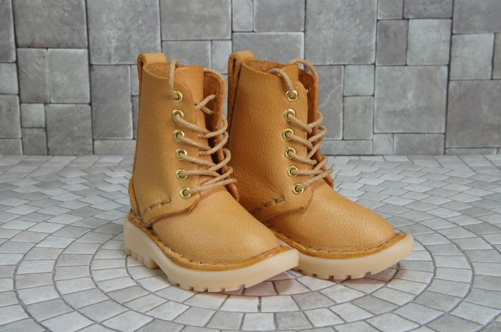 本革：ドールシューズ／セミロングブーツ／アプリコット／オビツ30ジャストフィット／ブロックパターン靴底 | 2枚目