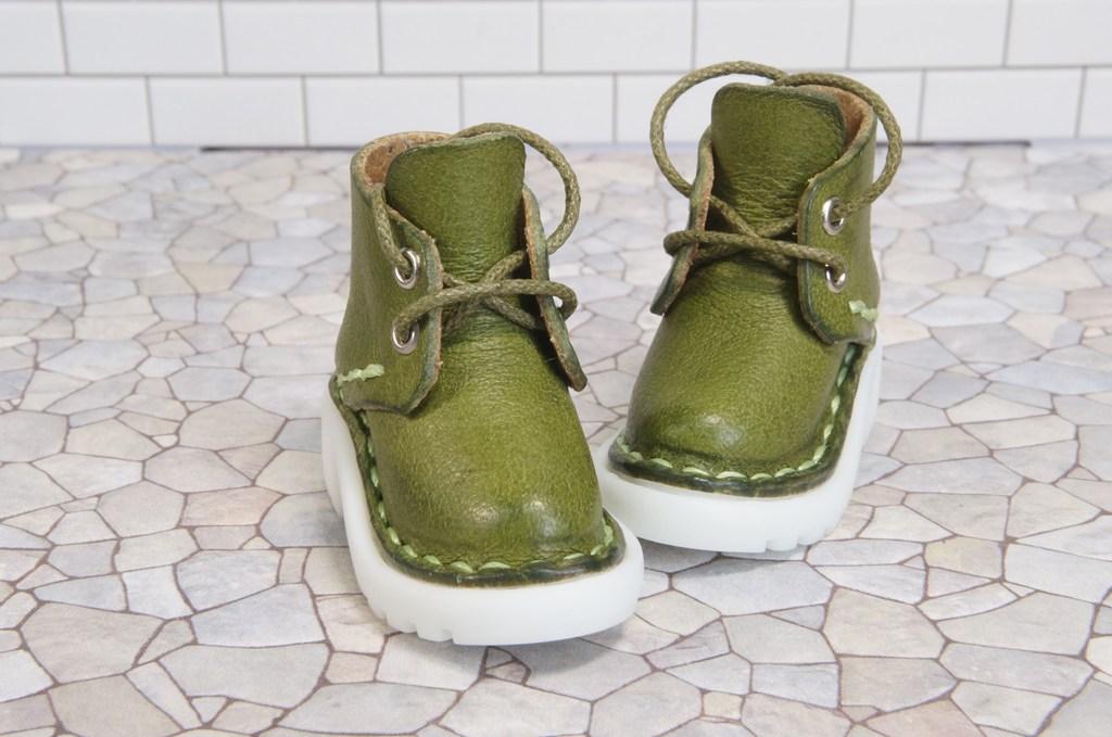 本革：1/6ドールシューズ／ショートブーツ／ライム／オビツ24・ブライス・リカちゃん／ブロックパターン靴 | 2枚目