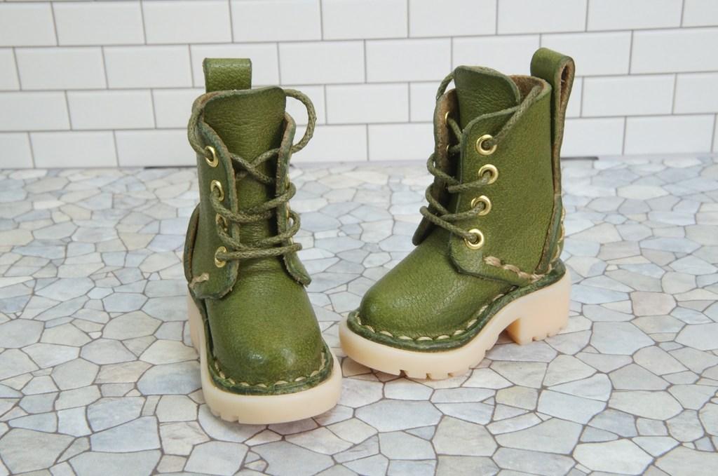 本革：1/6ドールシューズ／セミロングブーツ／ライム／オビツ24・ブライス・リカちゃん／ブロックパター | 2枚目