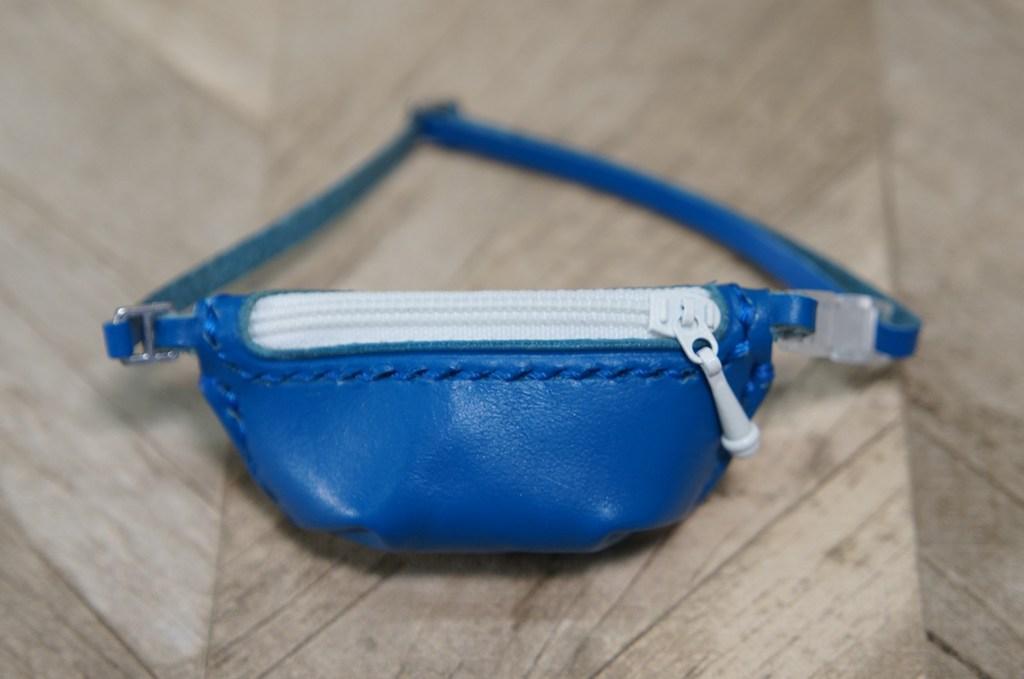 【本革】30cmドール用 ボディバッグ【ブルー】/ オビツ30・テヤンサイズ | 2枚目