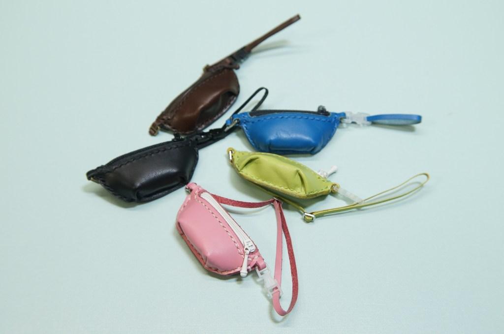 【本革】30cmドール用 ボディバッグ【ブルー】/ オビツ30・テヤンサイズ | 4枚目