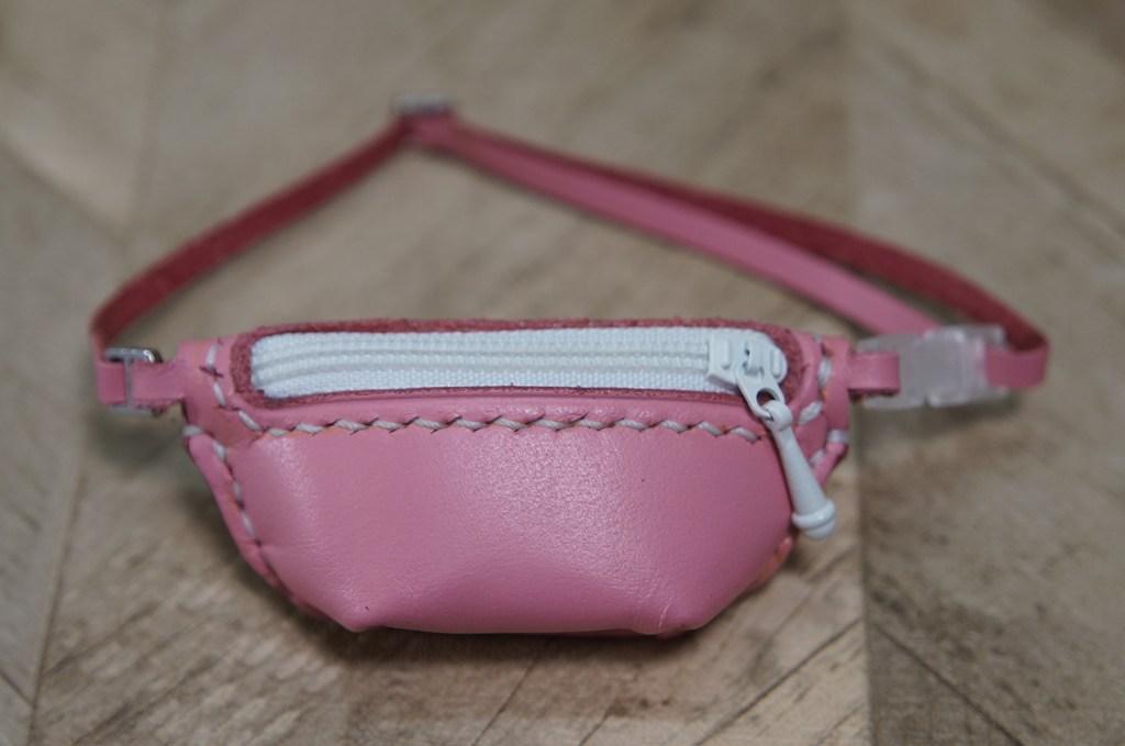 【本革】30cmドール用 ボディバッグ【ピンク】/ オビツ30・テヤンサイズ | 2枚目