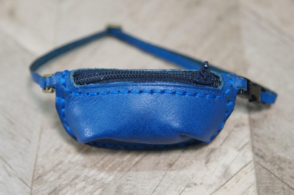 【本革】30cmドール用 ボディバッグ【コバルトブルー】/ オビツ30・テヤンサイズ | 2枚目