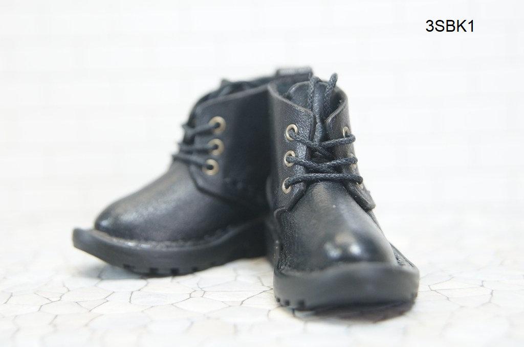 本革：ドールシューズ／ショートブーツ／ブラック／オビツ30ジャストフィット／ブロックパターン靴底