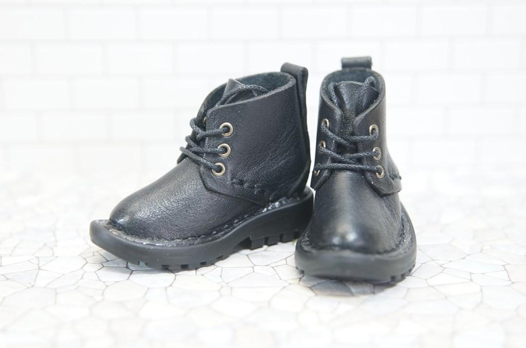 本革：ドールシューズ／ショートブーツ／ブラック／オビツ30ジャストフィット／ブロックパターン靴底 | 6枚目