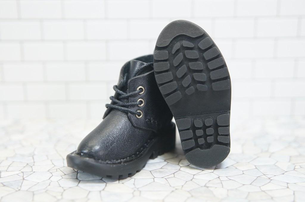本革：ドールシューズ／ショートブーツ／ブラック／オビツ30ジャストフィット／ブロックパターン靴底 | 9枚目