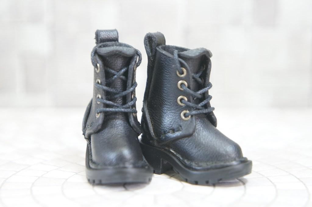 本革：1/6ドールシューズ／セミロングブーツ／ブラック／オビツ24・ブライス・リカちゃん／ブロックパター | 2枚目