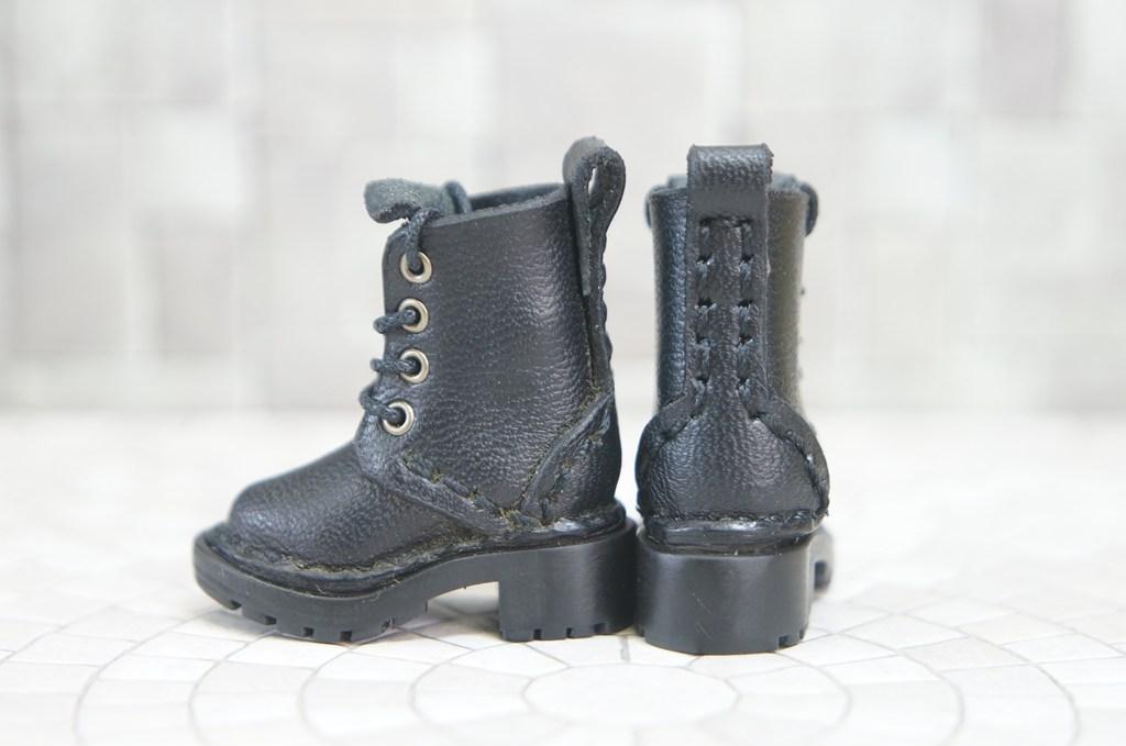 本革：1/6ドールシューズ／セミロングブーツ／ブラック／オビツ24・ブライス・リカちゃん／ブロックパター | 4枚目