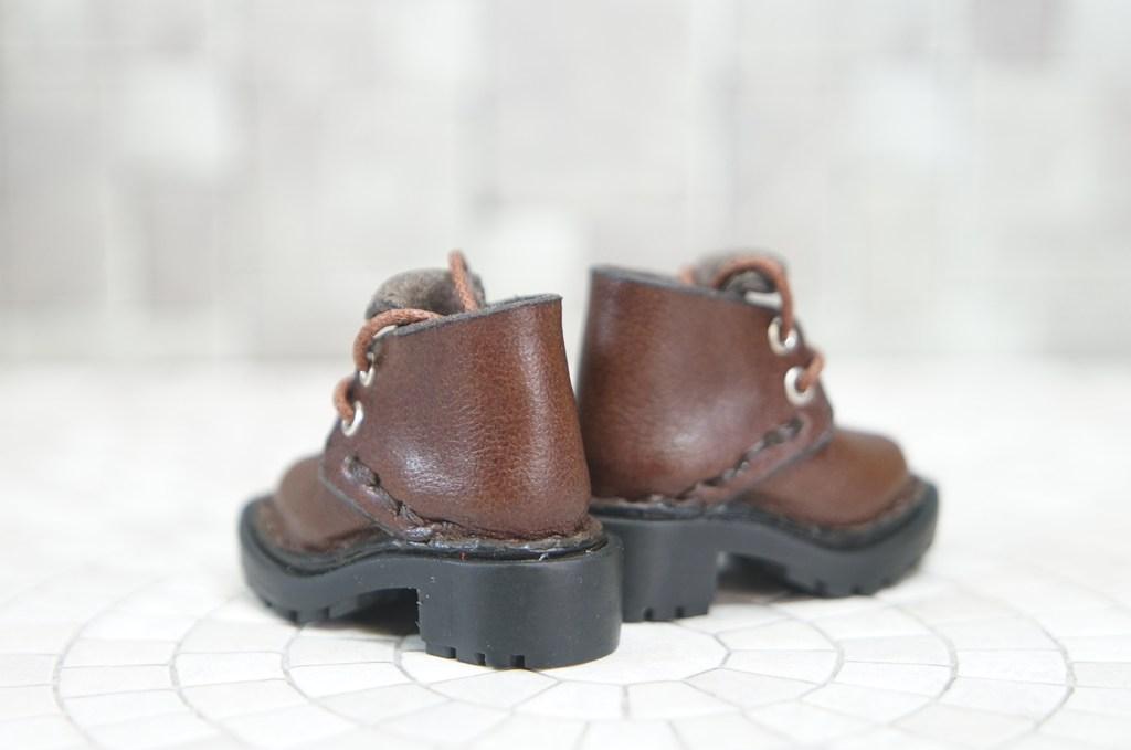 本革：1/6ドールシューズ／ショートブーツ／ダークブラウン／オビツ24・ブライス・リカちゃん／ブロックパターン靴 | 4枚目