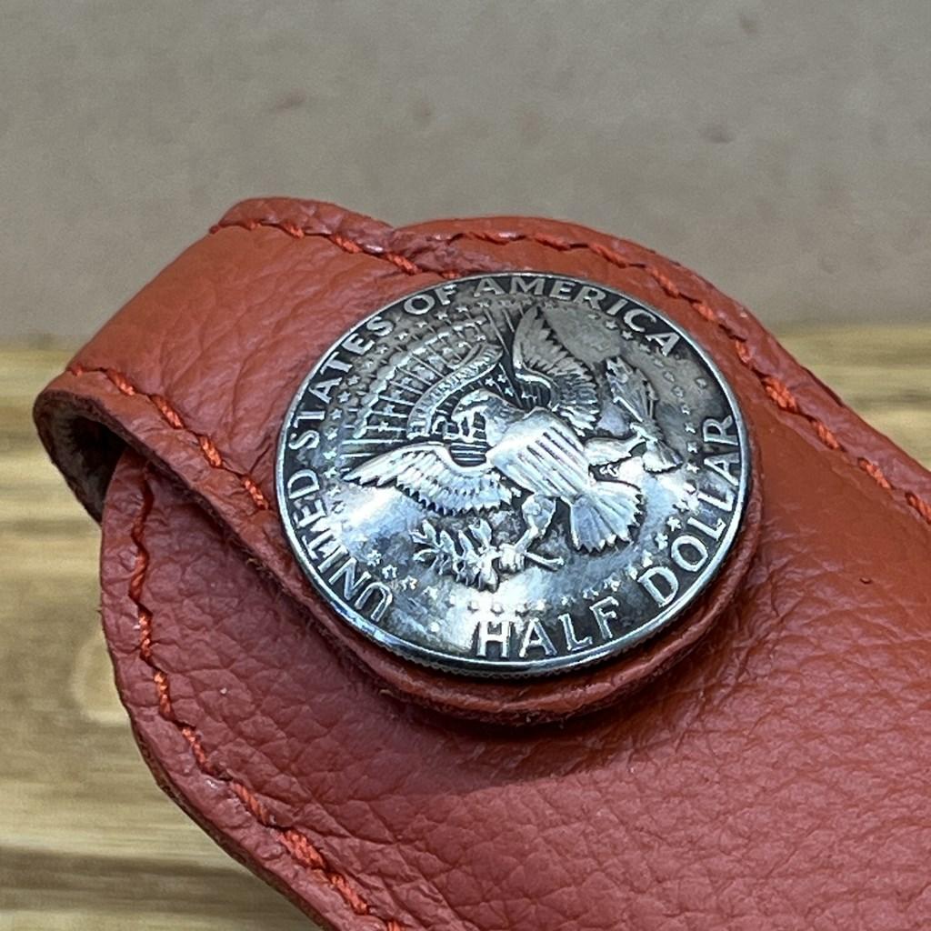 大きなコンチョの扇子ケース　オレンジ