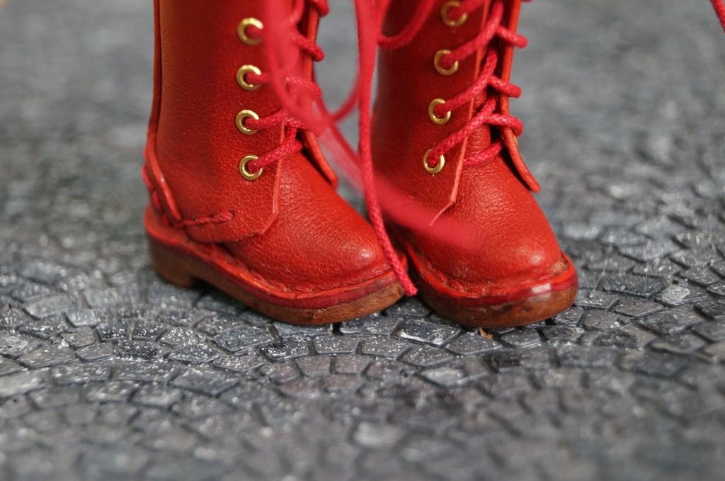 本革：1/6ドールシューズ／編み上げロングブーツ　レッド／オビツ24・ブライス・リカちゃん | 4枚目