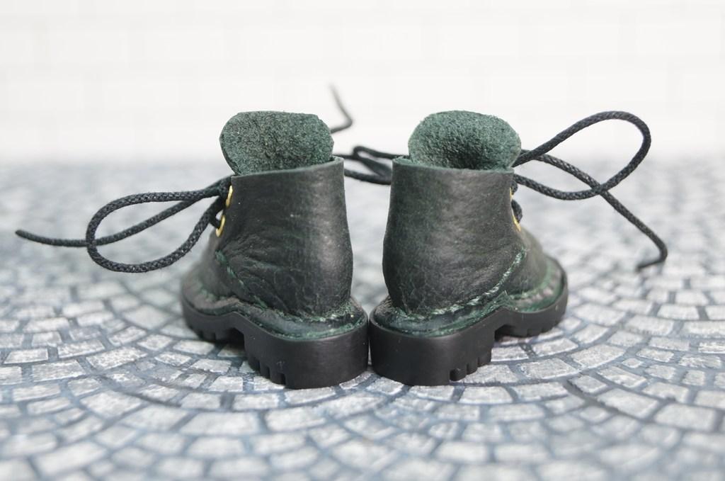 本革：1/6ドールシューズ／ショートブーツ　ダークグリーン／オビツ24・ブライス・リカちゃん／ブロックパターン靴底 | 6枚目