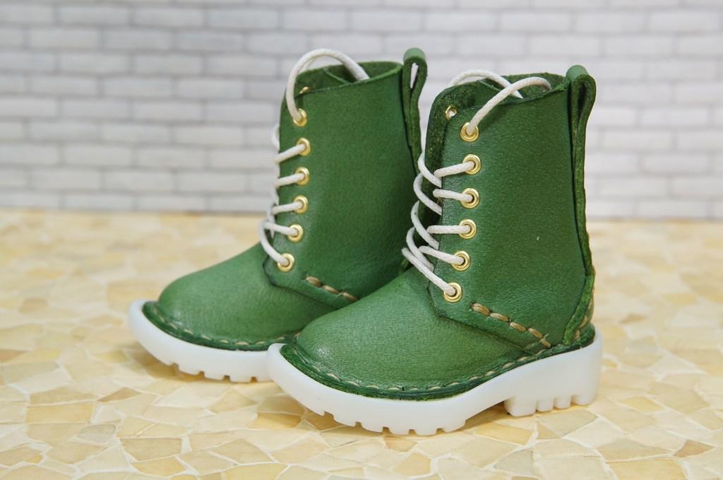 本革：ドールシューズ／セミロングブーツ／ライムグリーン／オビツ30ジャストフィット／ブロックパターン靴底 | 6枚目