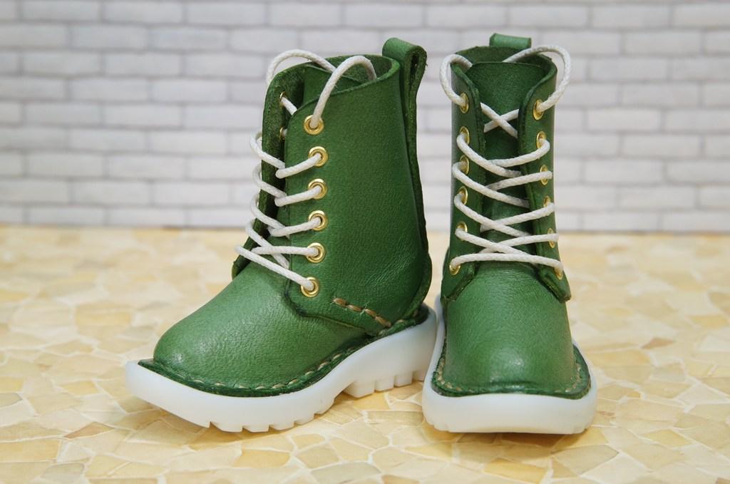 本革：ドールシューズ／セミロングブーツ／ライムグリーン／オビツ30ジャストフィット／ブロックパターン靴底 | 7枚目
