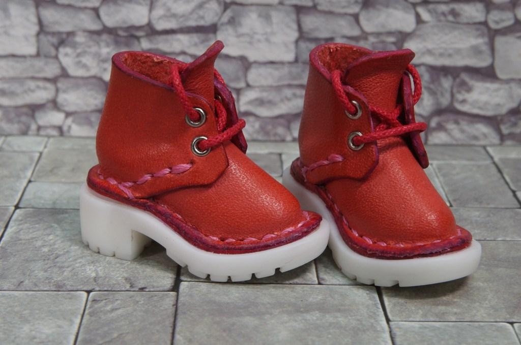 本革：1/6ドールシューズ／ショートブーツ／コーラルピンク／オビツ24・ブライス・リカちゃん／ブロックパターン靴底 | 2枚目